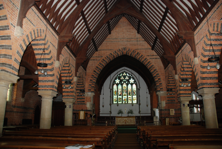 Interior Image of 627483 Crowthorne: St John the Baptist