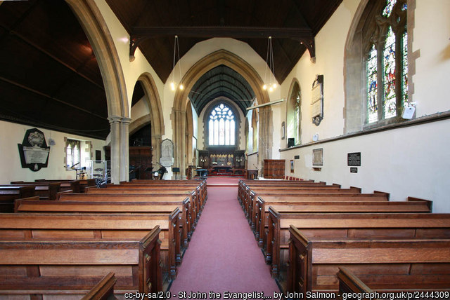 Interior image of 608075 Havering atte Bower St John