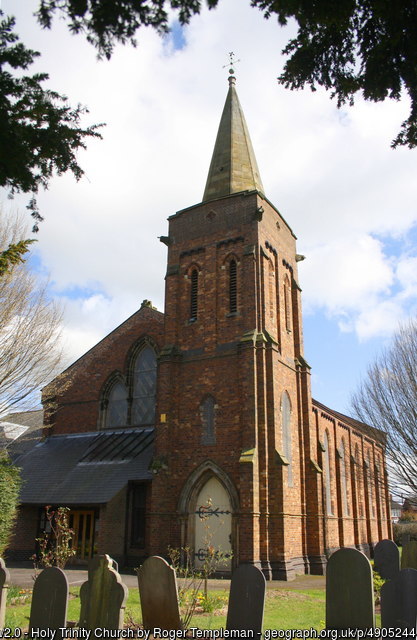 Exterior image of 611067 Attleborough Holy Trinity