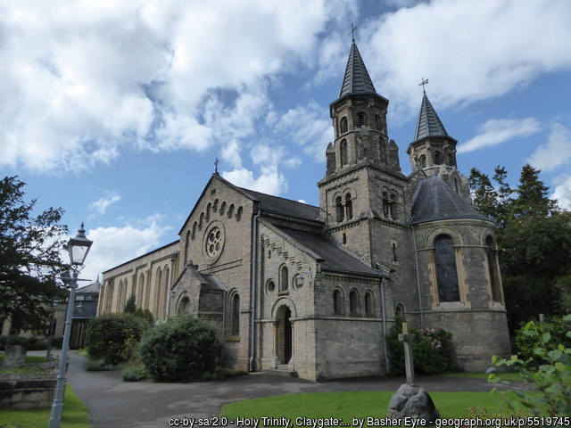 Exterior image of 617136 Claygate Holy Trinity 