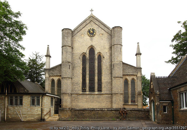 Exterior image of 623386 Holy Trinity Tottenham
