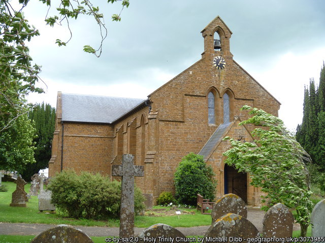 Exterior image of 627157 Sibford Holy Trinity