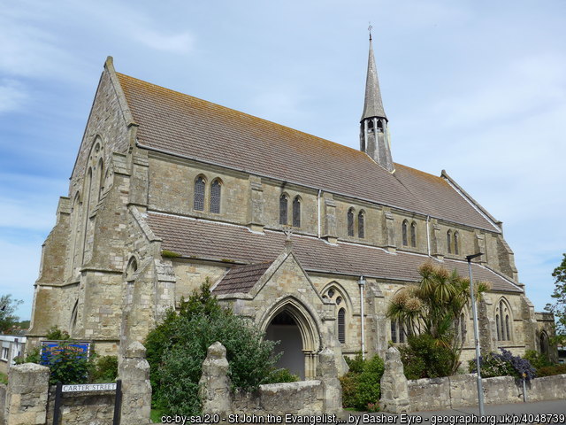 Exterior image of 629145 Sandown St John the Evangelist