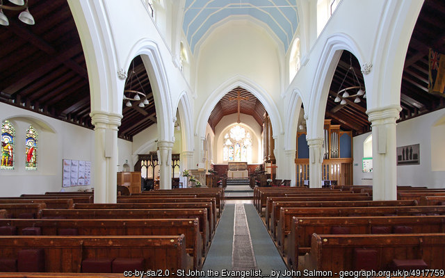 Interior image of 632034 Boxmoor St John the Evangelist