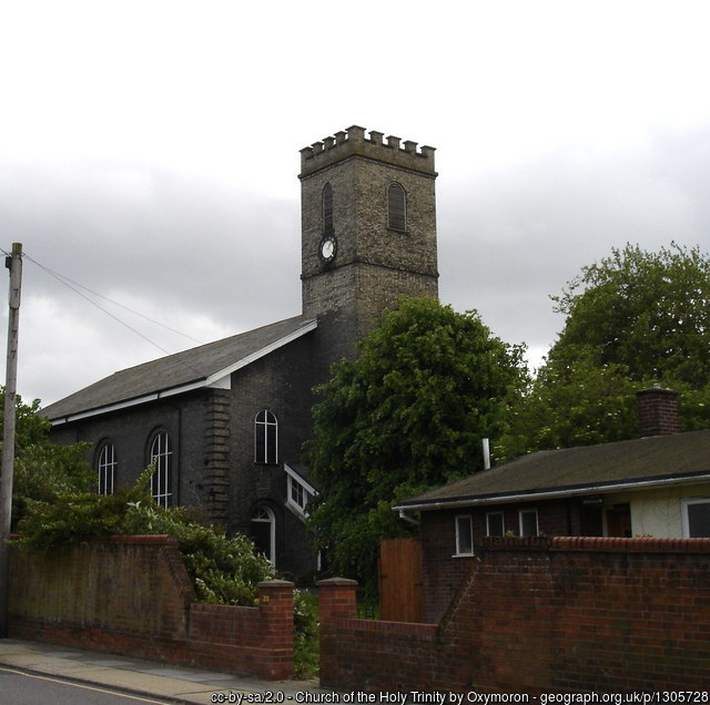 Exterior image of 633076 Ispwich Holy Trinity