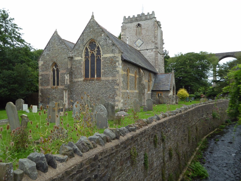 Exterior image of 601312 St Thomas A Becket, Pensford