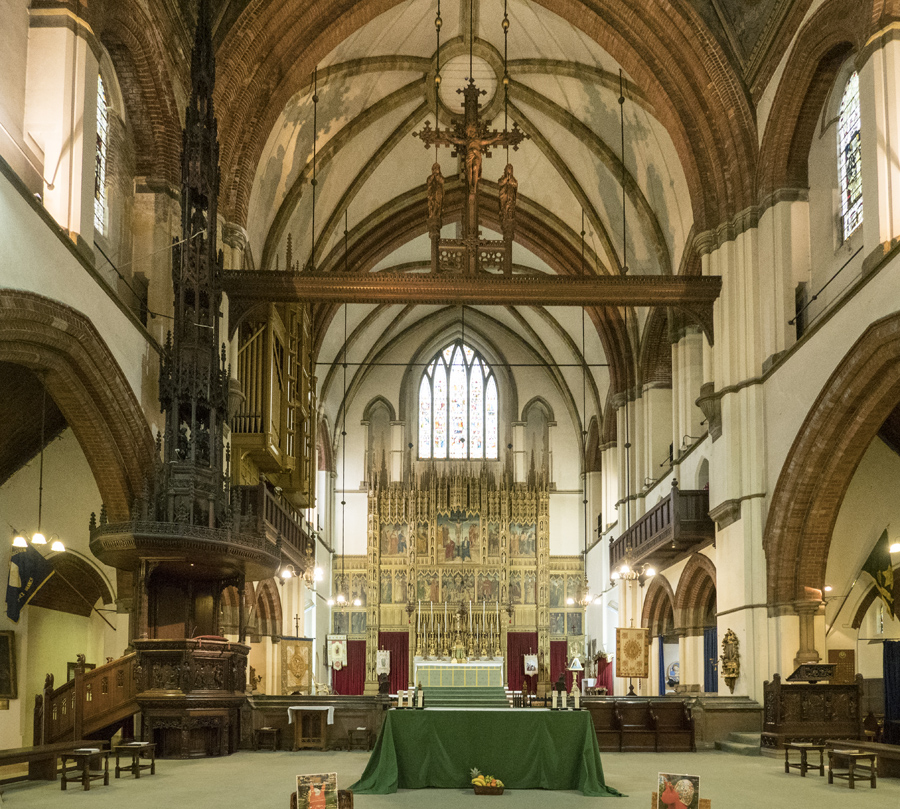 Interior image of 610038 St Martin w St Wilfrid, Brighton