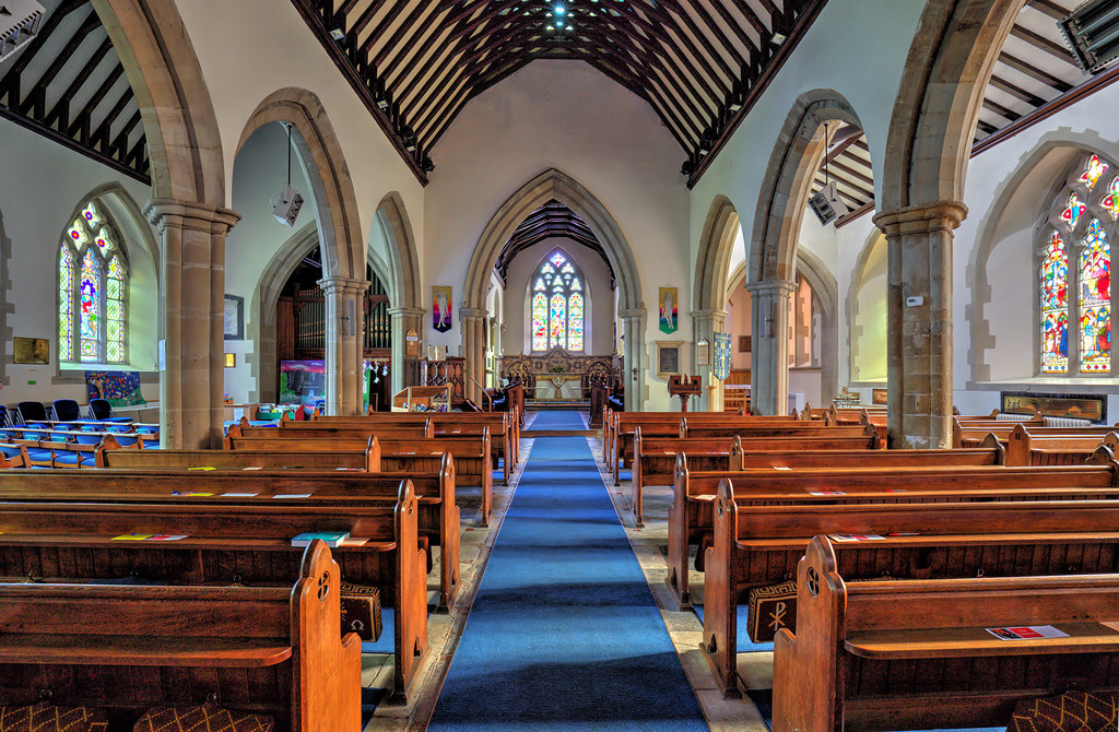 Interior image of 611190  St Peter, Wellesbourne.