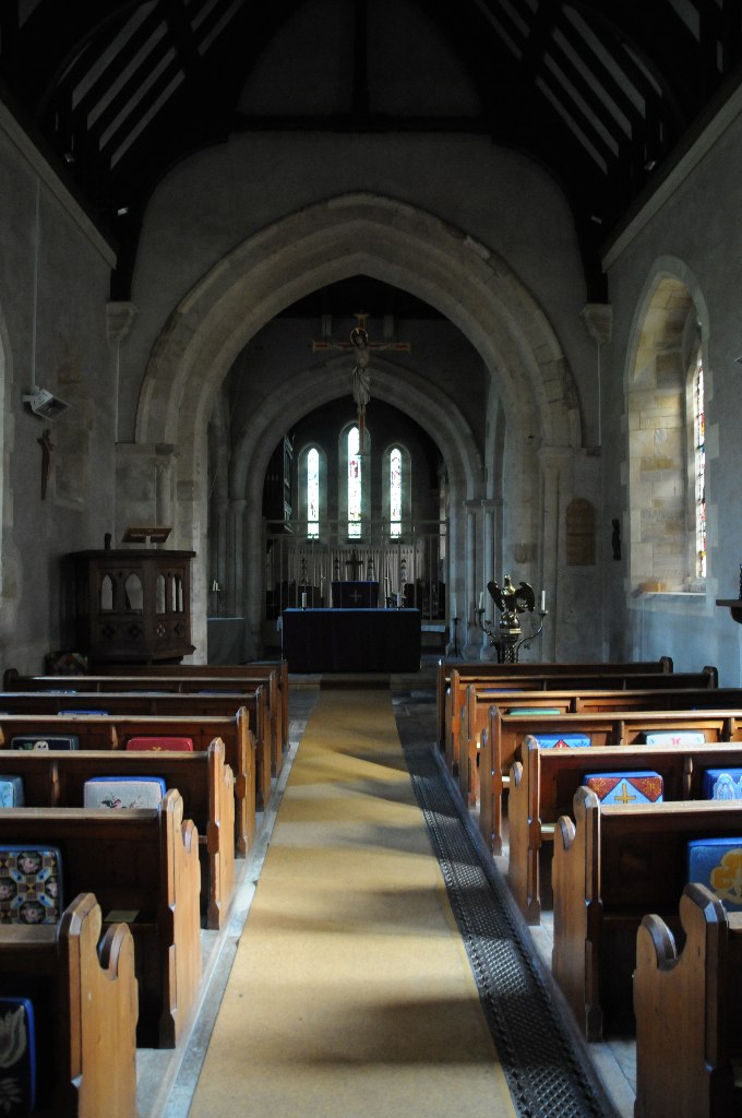 Interior image of 611191  St Mary and the Holy Cross, Alderminster.