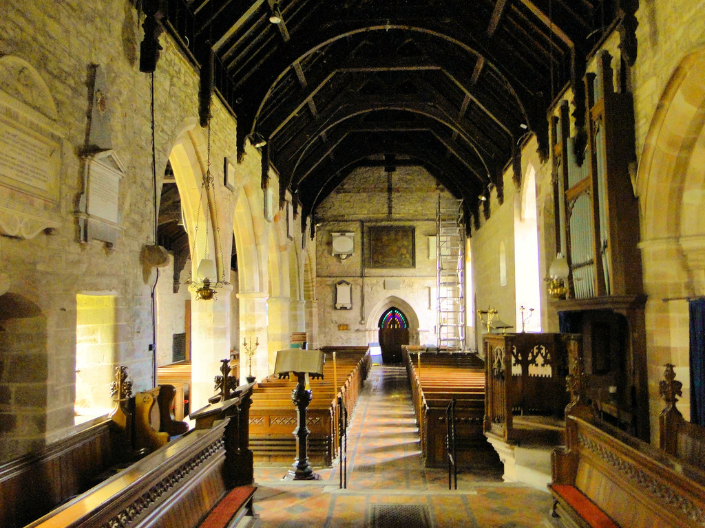 Interior image of 618388 St Peter, Diddlebury (looking West)