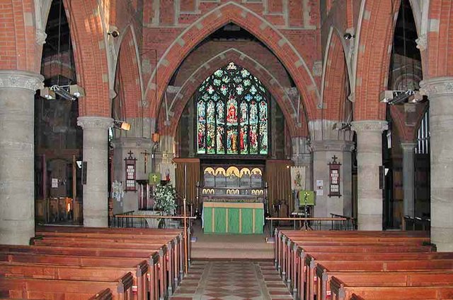 Interior image of 623377  St John the Evangelist Palmers Green, London