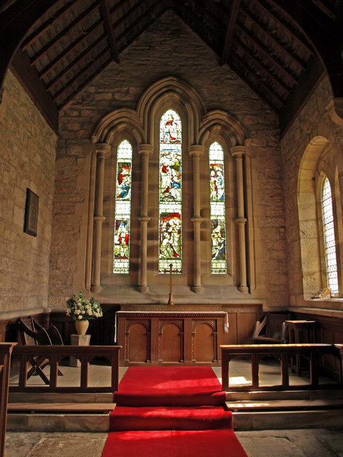 Interior image of 625207 St Michael - altar, Ingram