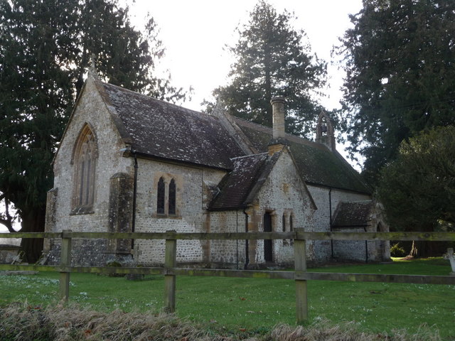 Exterior image of 634011  Holy Trinity, Chilfrome.