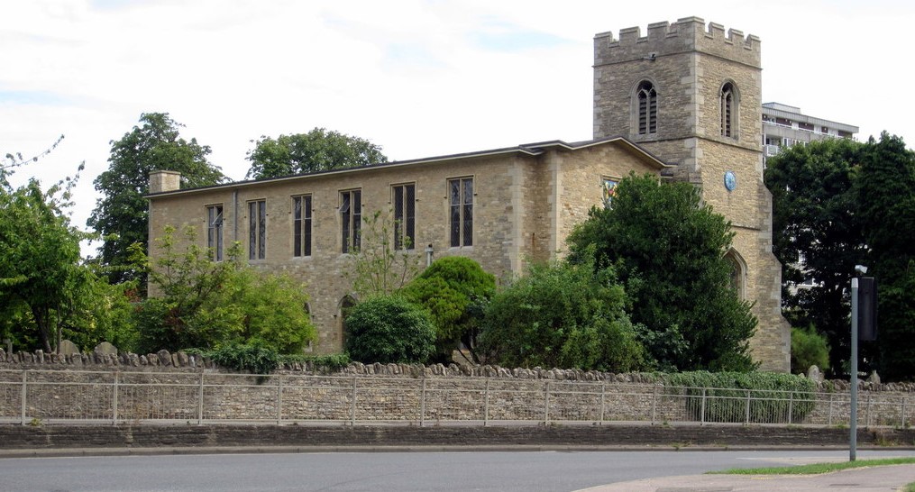 Exterior image of 632285 St Mary's Church at Goldington