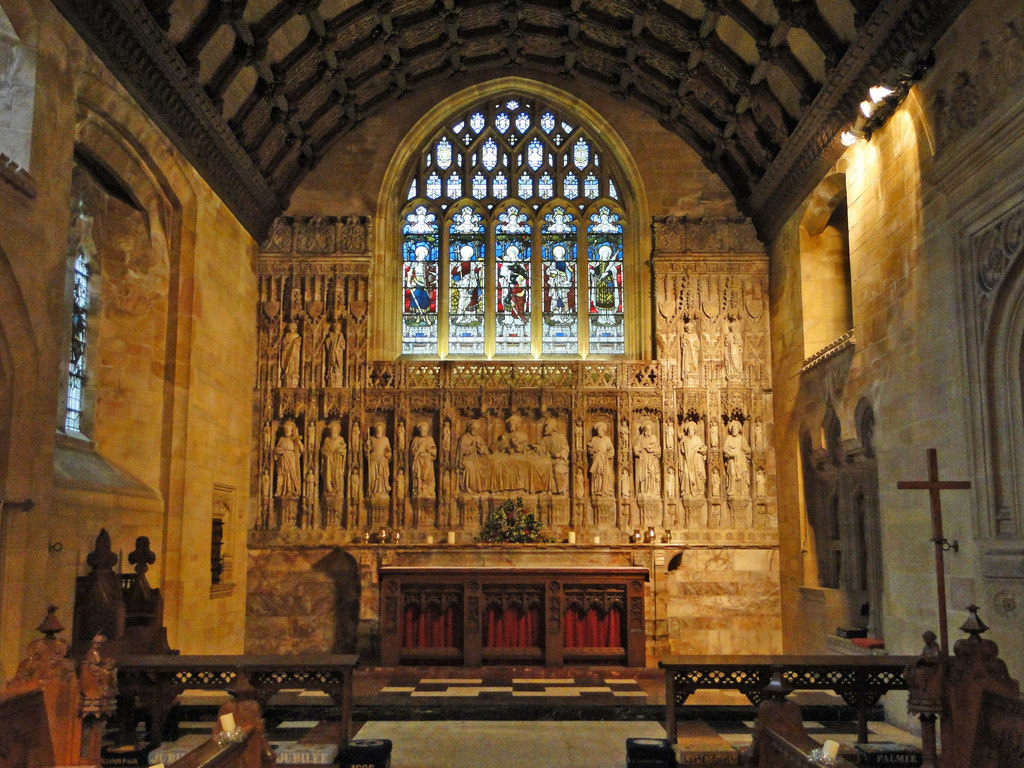 Interior image of 633259 Elvedon, St Andrew & St Patrick - chancel.