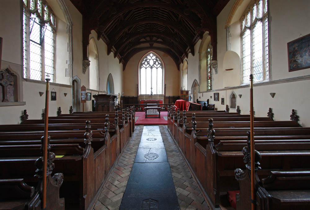 Interior image of 633395  St Mary of Pity, Burgate