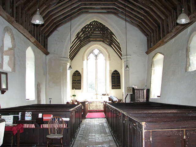 Interior image of 633467 St Mary, Farnham and Stratford St Andrew