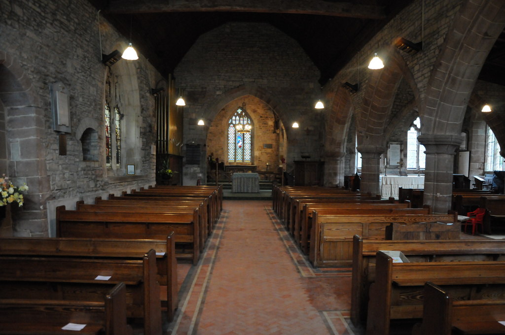 Interior image of 642122  St Dennis, Severn Stoke