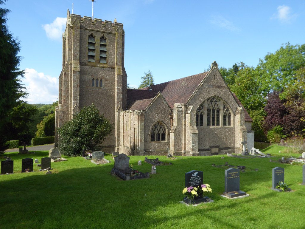 Exterior image of 642156 Holy Trinity & St Mary, Dodford