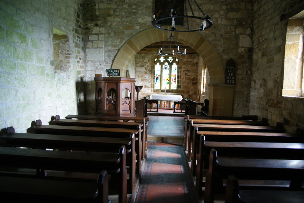 Interior image of 643597  St Mary, Over Silton