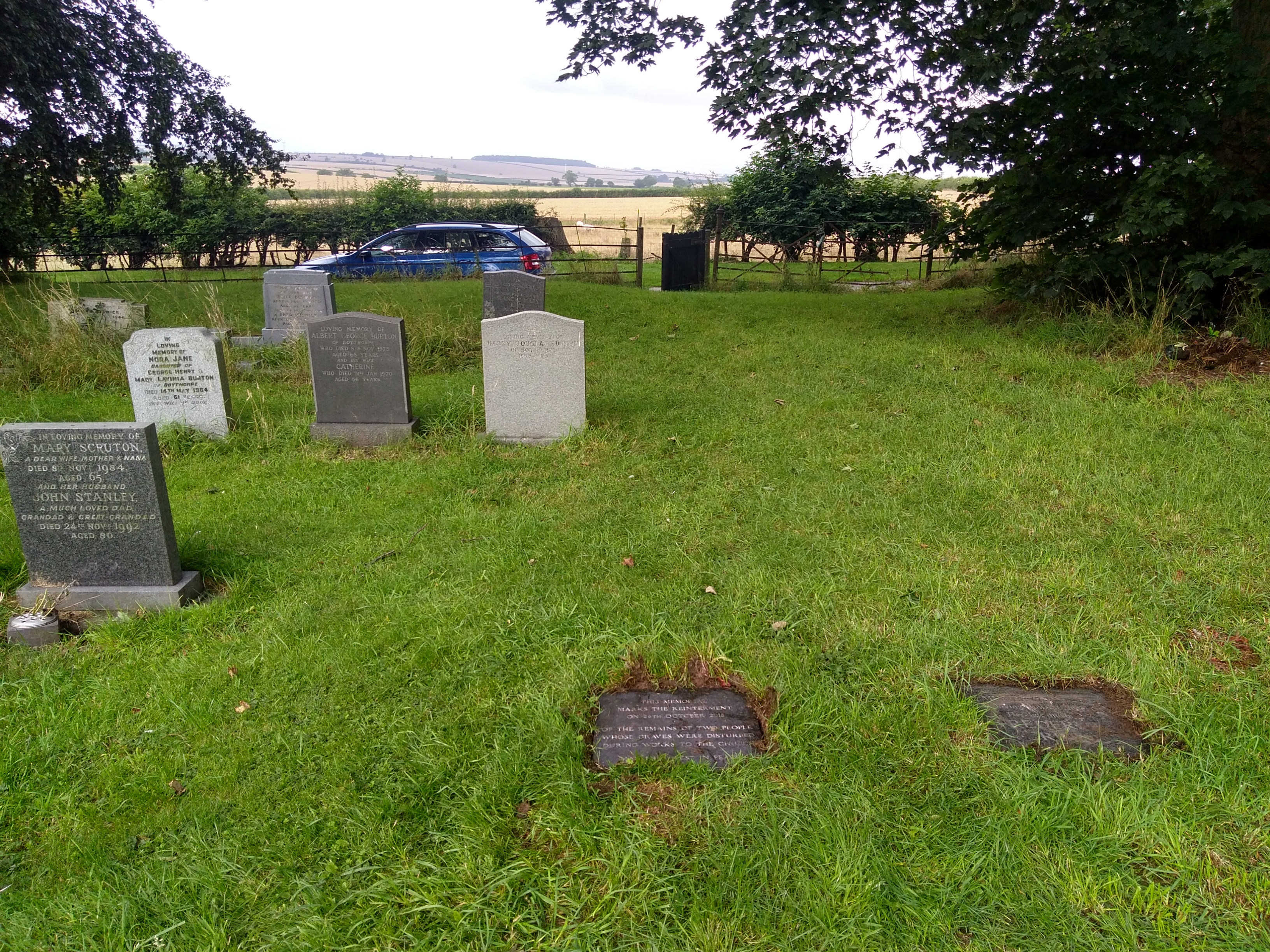 Grave marker context