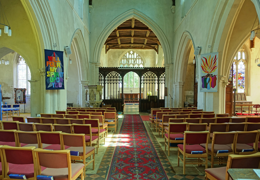 Interior image of 608556  St Mary the Virgin, Newport