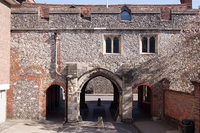 Photograph of exterior of Winchester: St Swithun-upon-Kingsgate