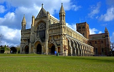 Exterior image of 632001 St Albans Cathedral