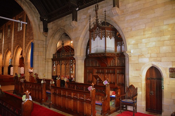 Interior Photograph of 646127 Calverley: St Wilfrid