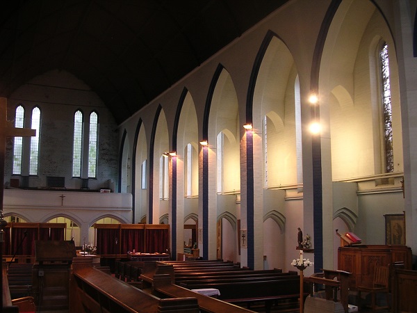 Interior photograph of 624240 Farnworth: St Peter