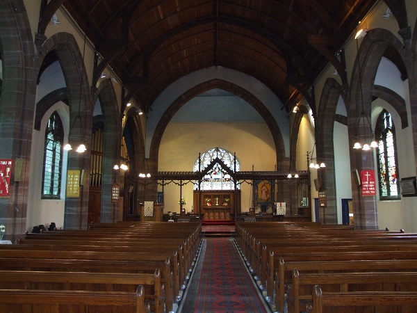 Interior photograph of 624266 Failsworth: Holy Trinity