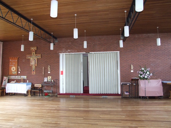 Interior photograph of 621567 Fairfield: St Matthew