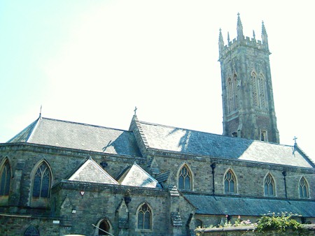Exterior image of 615402 Barnstaple, Holy Trinity
