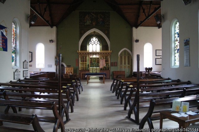 Interior image of 627348 Burghfield St Mary the Virgin