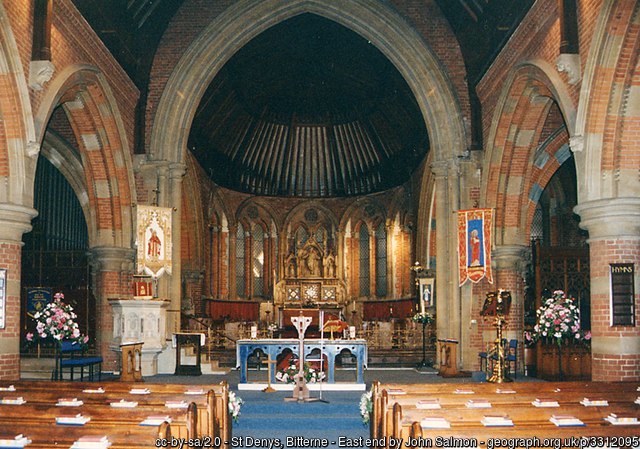 Interior image of 641331 Southampton Portswood St Denys