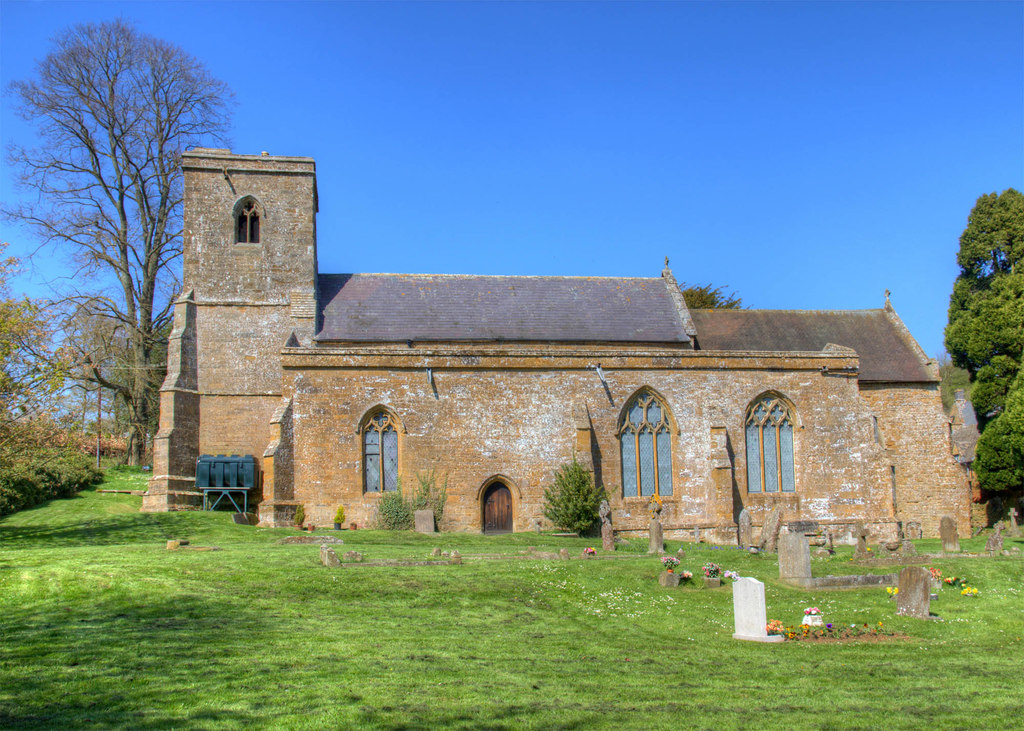 Exterior image of 611181 St Peter ad Vincula, Ratley