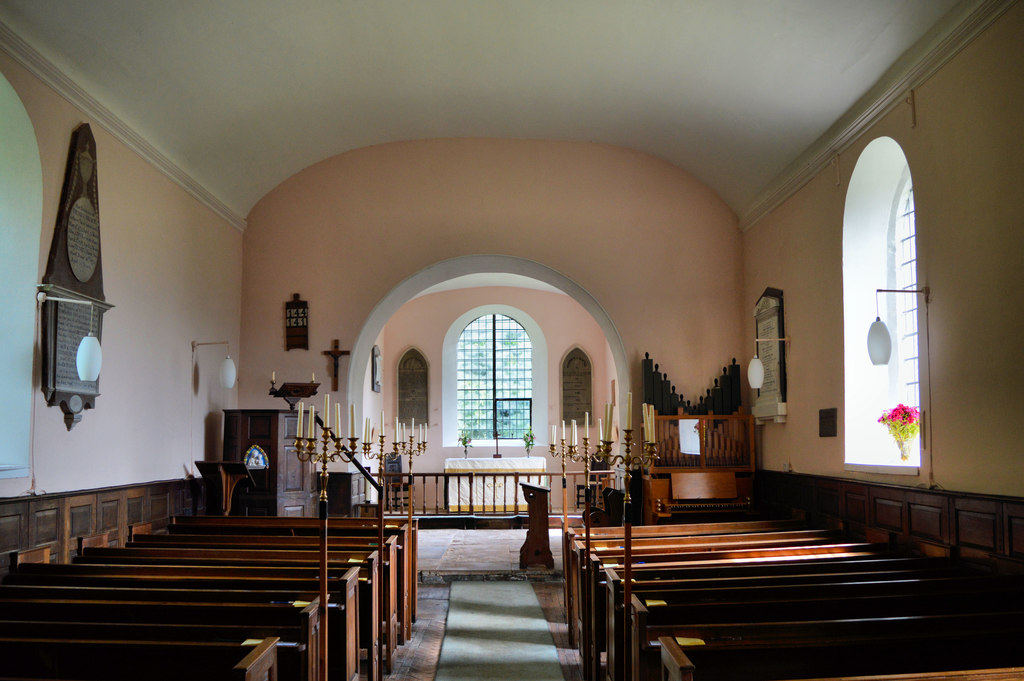 Interior image of 618041  St Giles, Acton Beauchamp