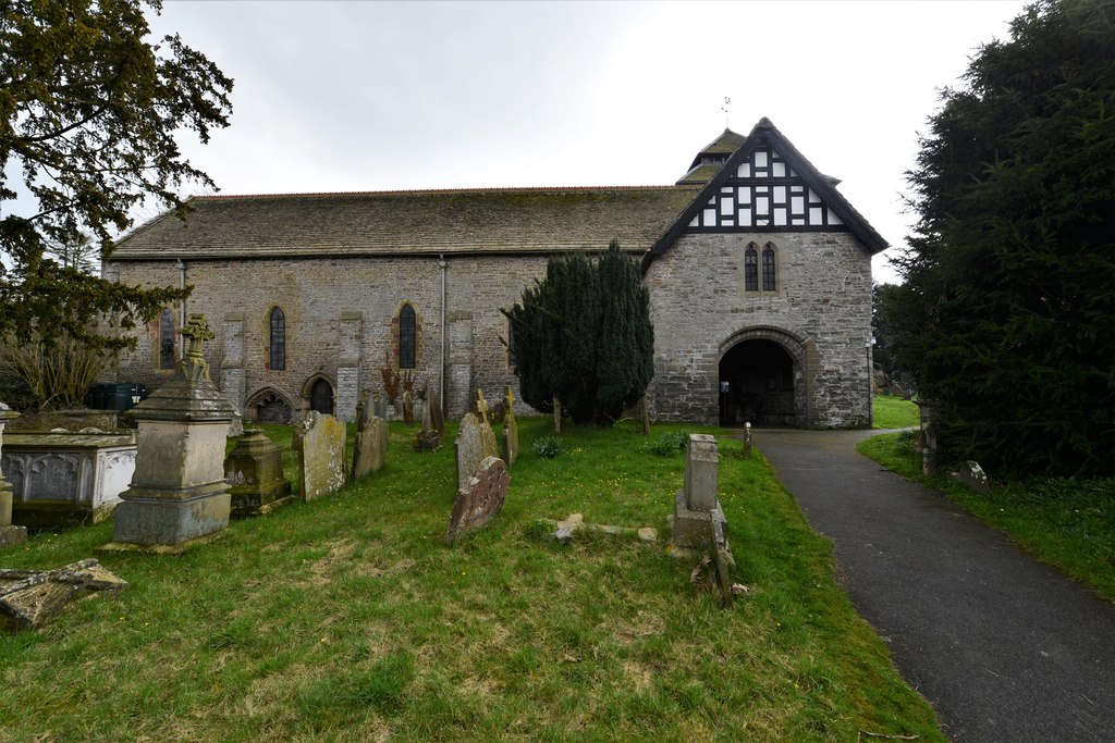 Exterior image of 618304  St George, Clun