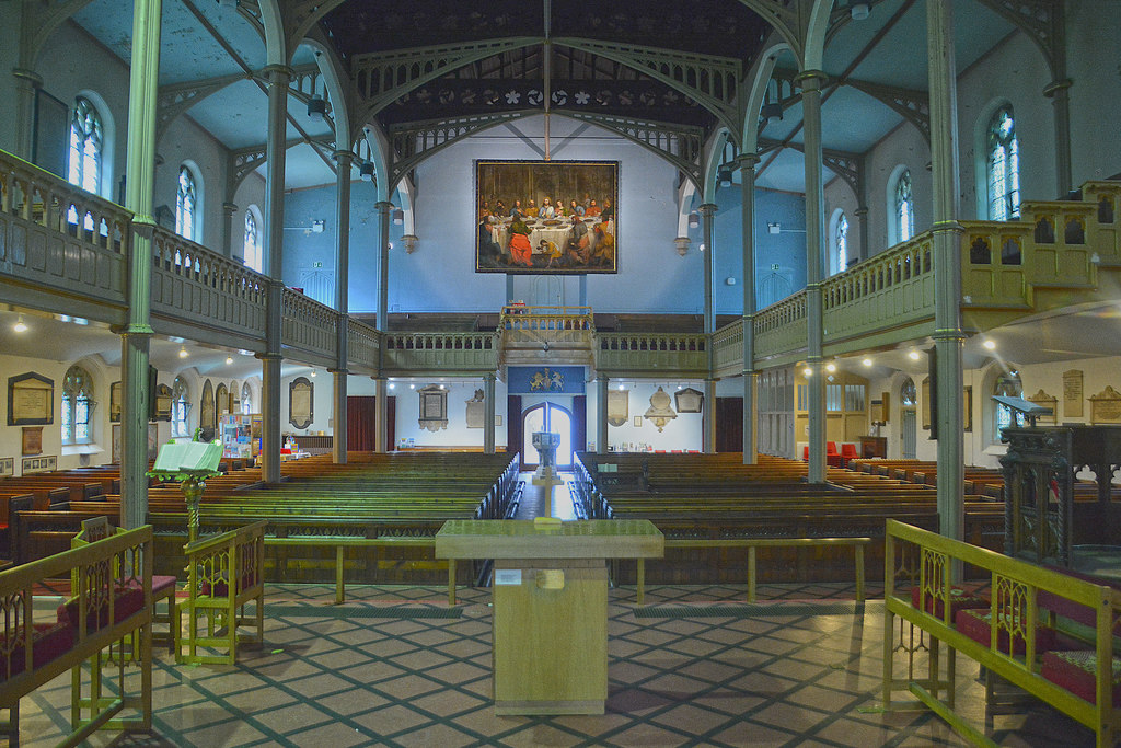 Interior image of 627391 St John the Baptist, New Windsor - viewing West