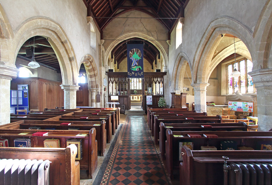 Interior image of 628130 St John the Evangelist, Blisworth
