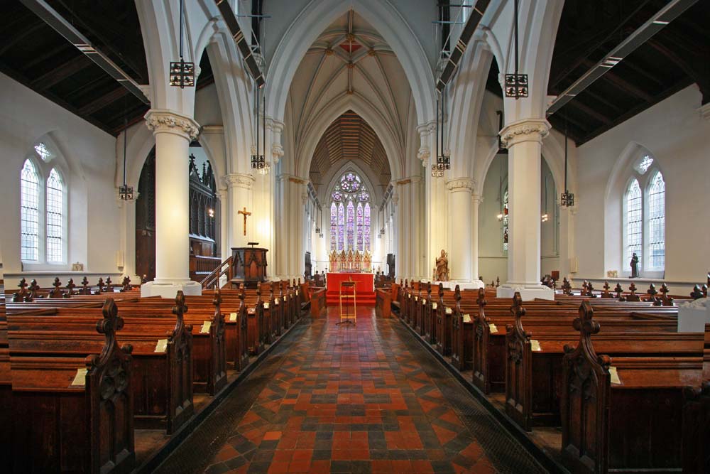 Interior image of 637015 St Giles, Camberwell.