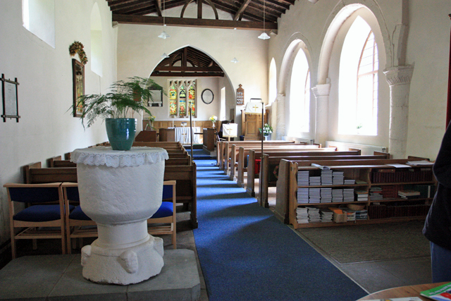 Interior image of 643251  St Cuthbert, Burton Fleming
