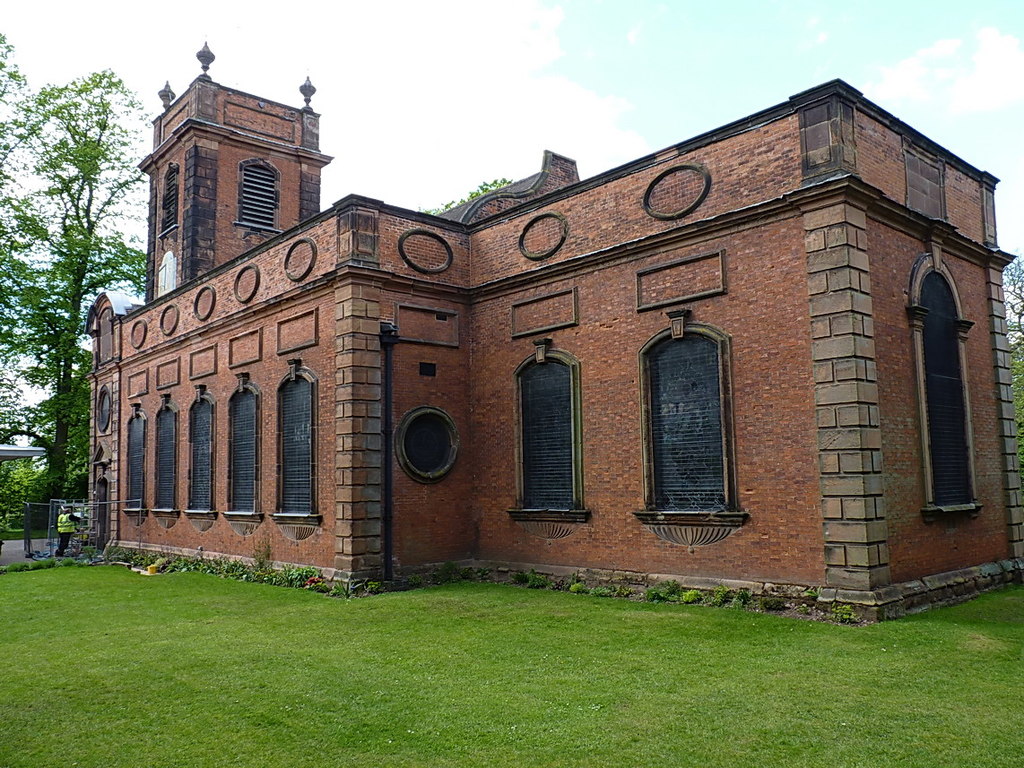 Exterior image of 602115 St Mary & St Margaret, Castle Bromwich