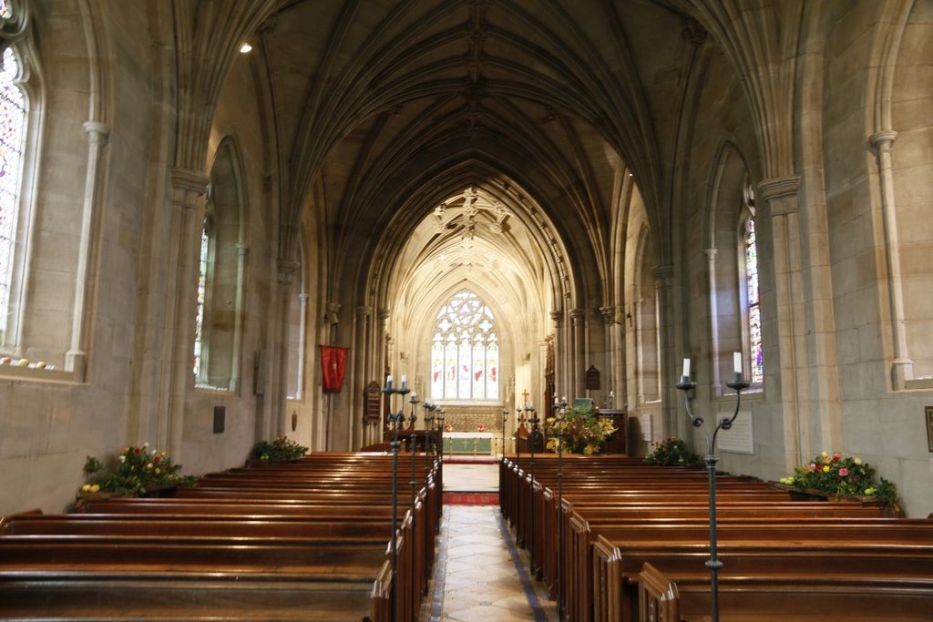 Interior image of 611167 St Leonard, Charlecote