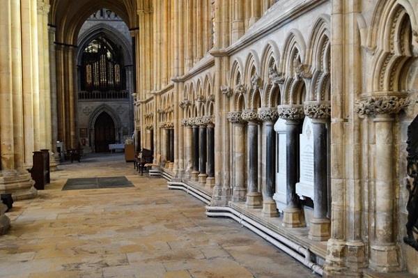 Interior Photograph of 643223 Beverley Minster St John and St Martin