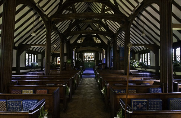 Interior Photograph of 641121 Mattingley