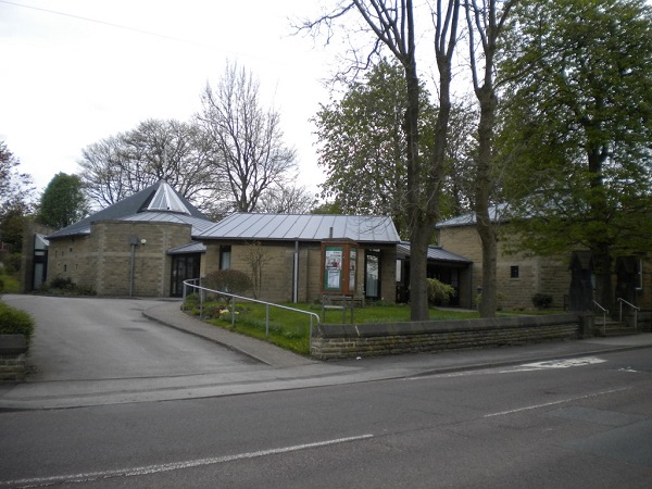 Exterior Photograph of 646246 Gildersome: St Peter