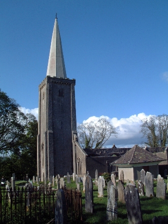 Exterior image of 615651 Buckfastleigh, Holy Trinity
