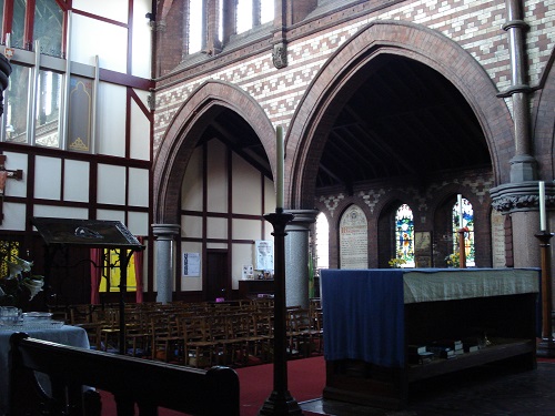 Interior image of 624021 Ashton-under-Lyne Holy Trinity