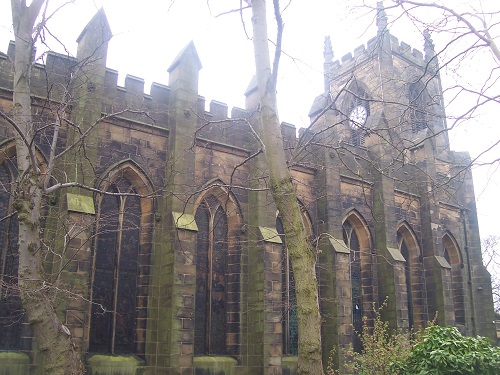 Exterior image of 646194 Dewsbury Moor St John the Evangelist